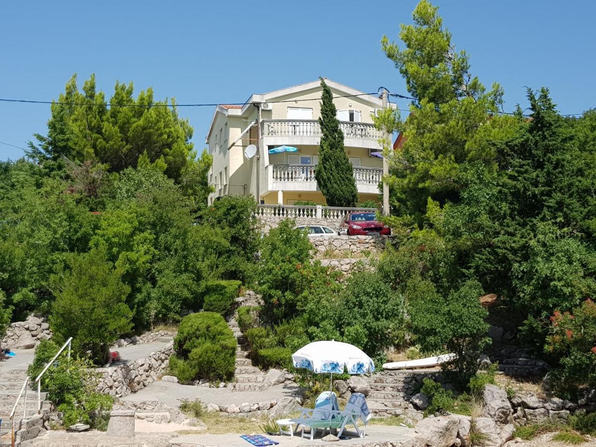 Apartments Akiki Karlobag Εξωτερικό φωτογραφία