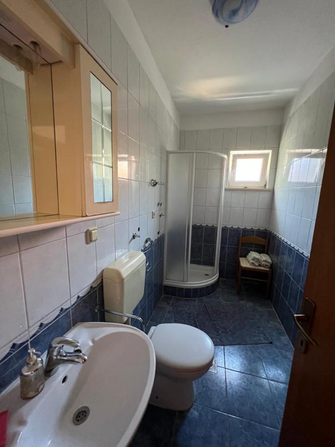 Apartments Akiki Karlobag Εξωτερικό φωτογραφία